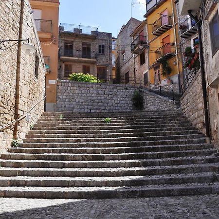 Villetta In Centro Storico Caccamo Bagian luar foto