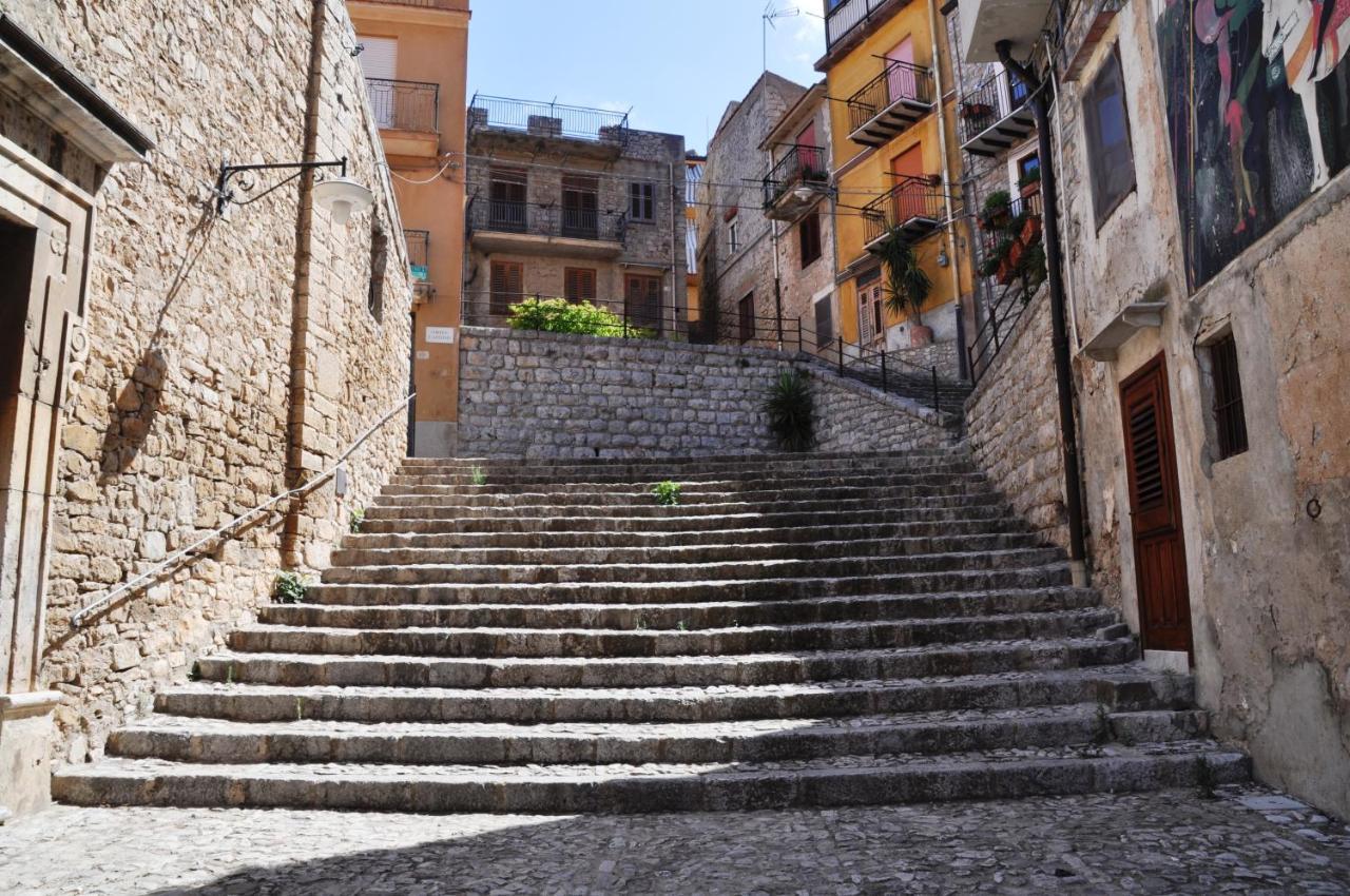 Villetta In Centro Storico Caccamo Bagian luar foto